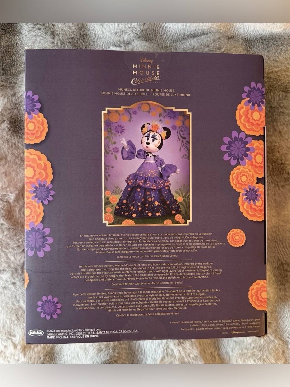 Disney Minnie Mouse Celebration Series Mexico Epcot Pavilion NWT - Picture 3 of 9